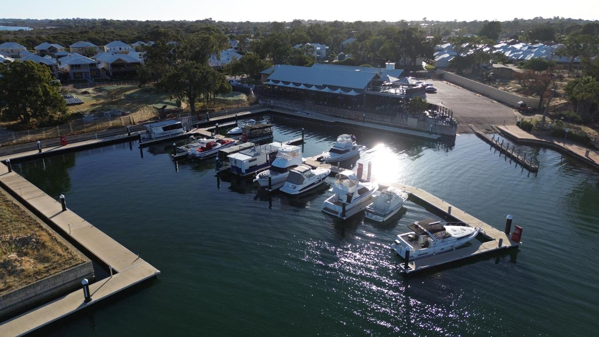 Mandurah Quay Resort Exterior photo